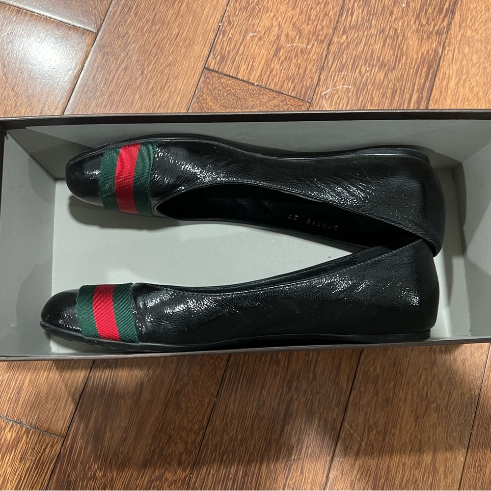 Gucci Flats - Picture 2 of 5